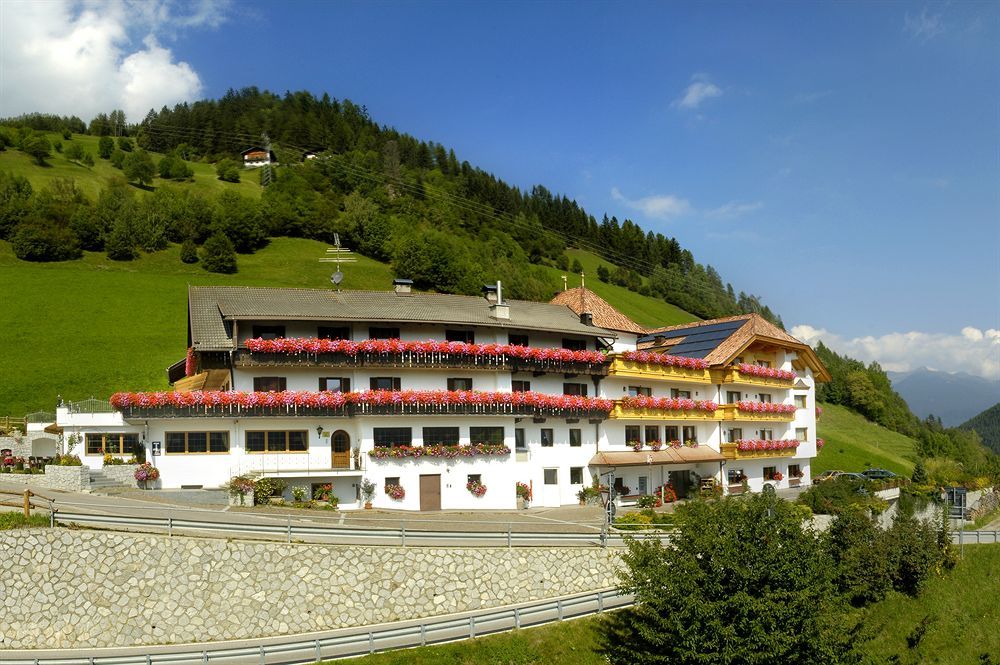 Hotel Onach San Lorenzo di Sebato Esterno foto